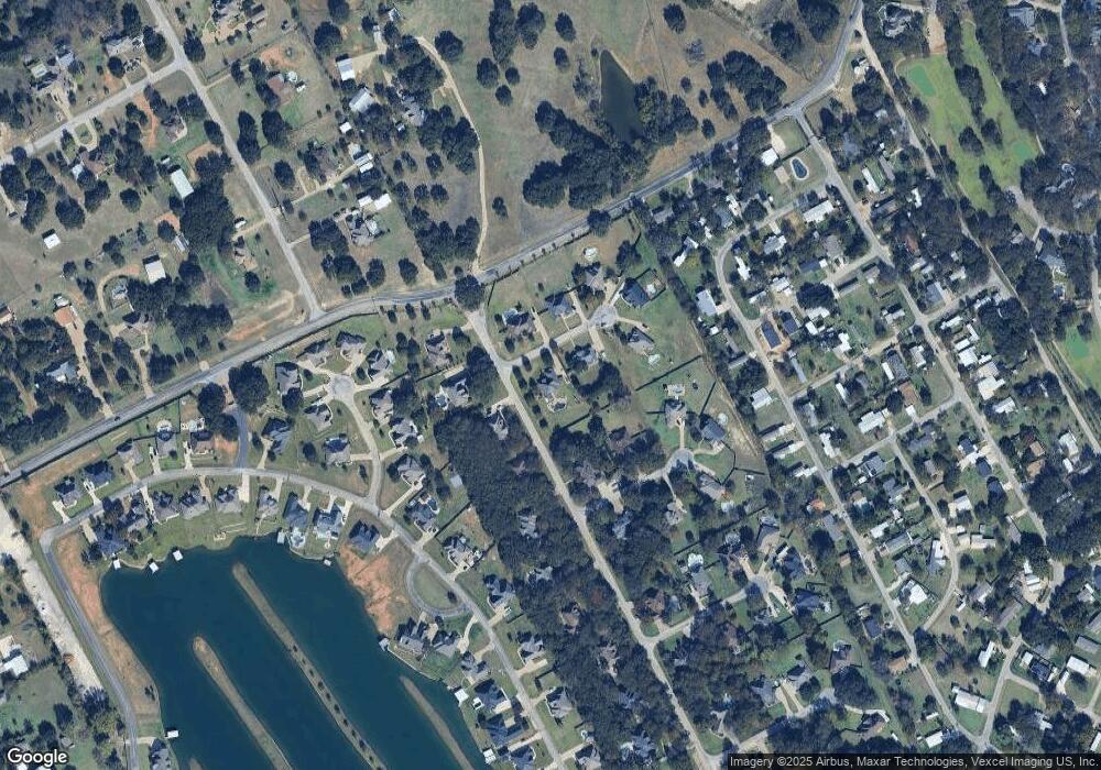 4401 Shallow Creek Ct, Granbury, TX 76049 - photo 1