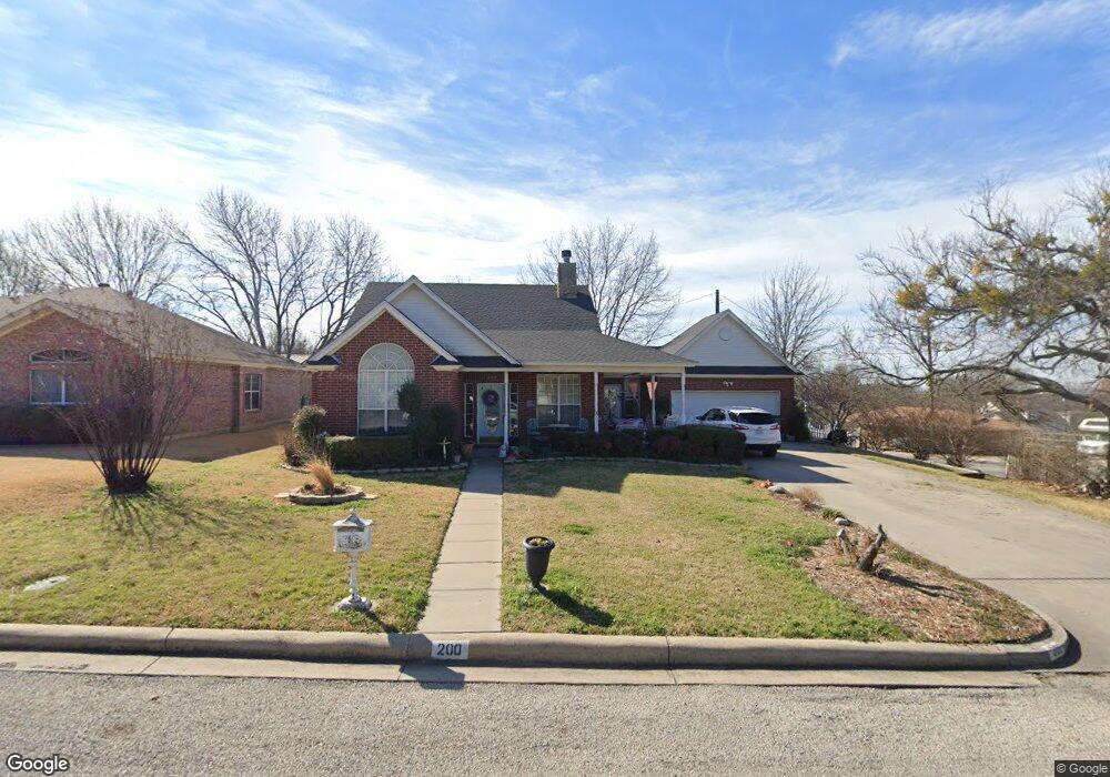 200 E Collom St, Decatur, TX 76234 - photo 1