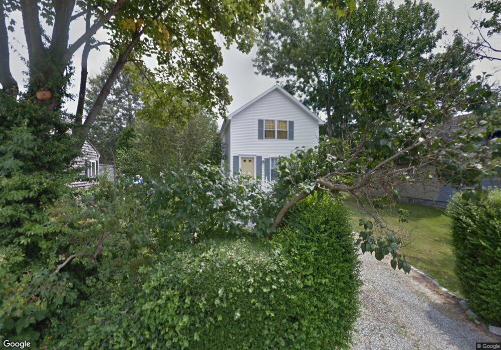 185 Center Ave, Middletown, RI 02842 - photo 1