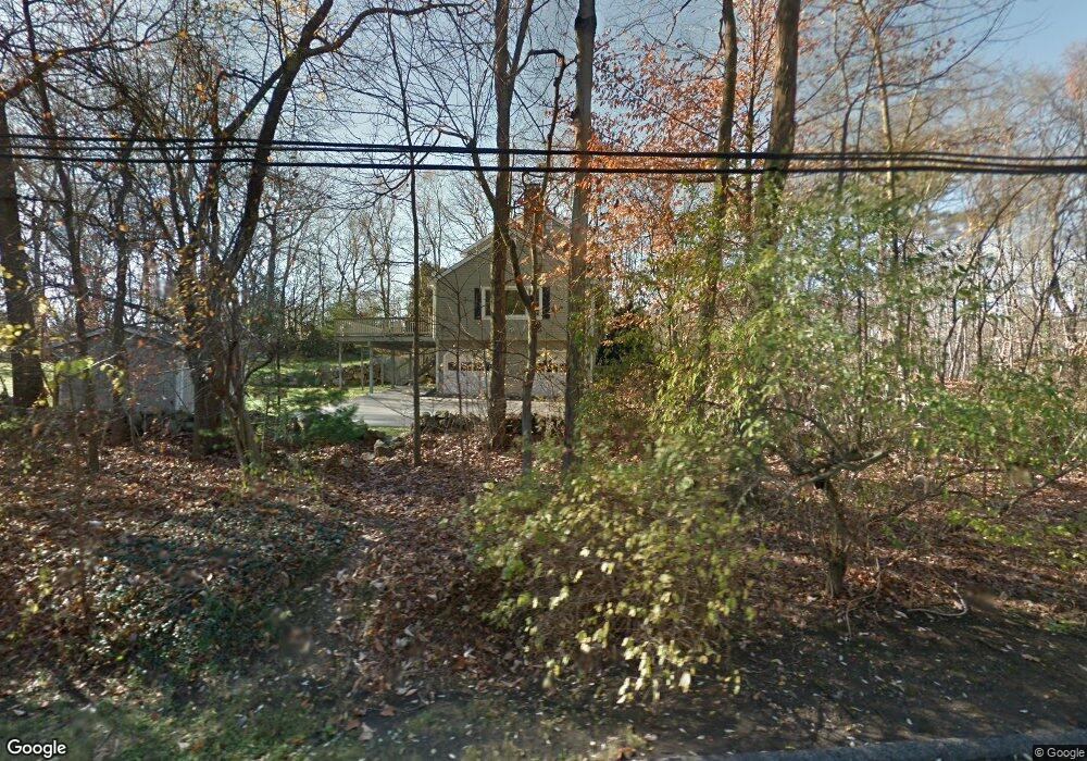 207 Nursery Rd, New Canaan, CT 06840 - photo 1