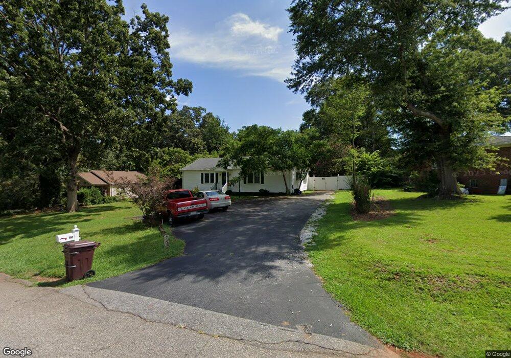 225 S Elm St, Pendleton, SC 29670 - photo 1