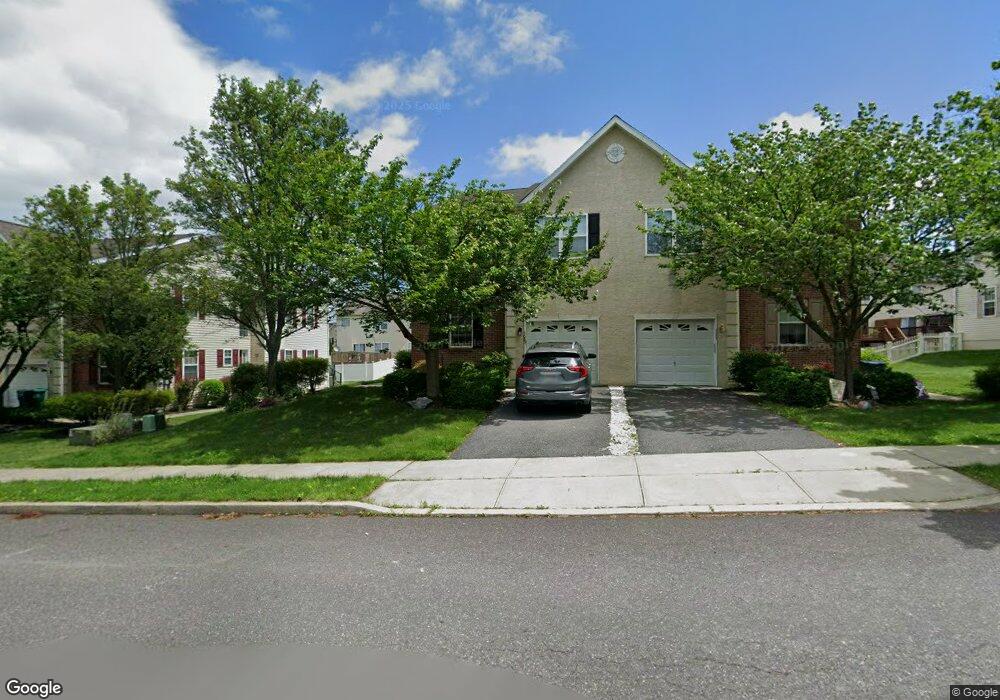 3685 Clauss Dr, Macungie, PA 18062 - photo 1