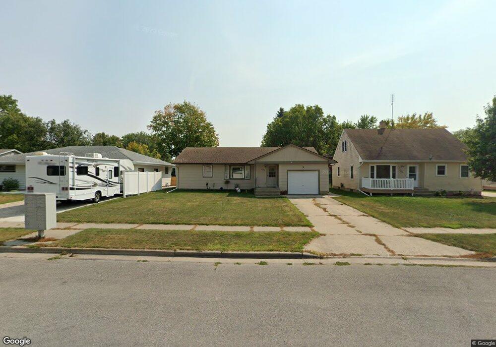 1445 Cherry St, New Ulm, MN 56073 - photo 1