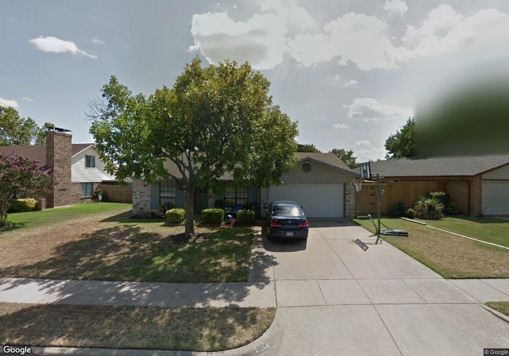 2304 Sequoia Ln, Bedford, TX 76021 - photo 1