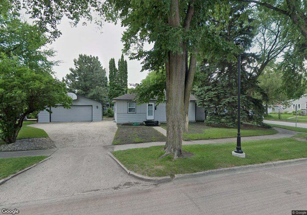 1706 11th Ave S, Fargo, ND 58103 - photo 1