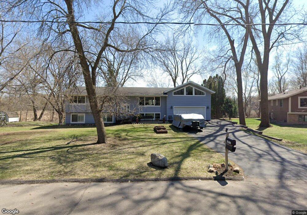 18711 Hanus Rd, Minnetonka, MN 55345 - photo 1