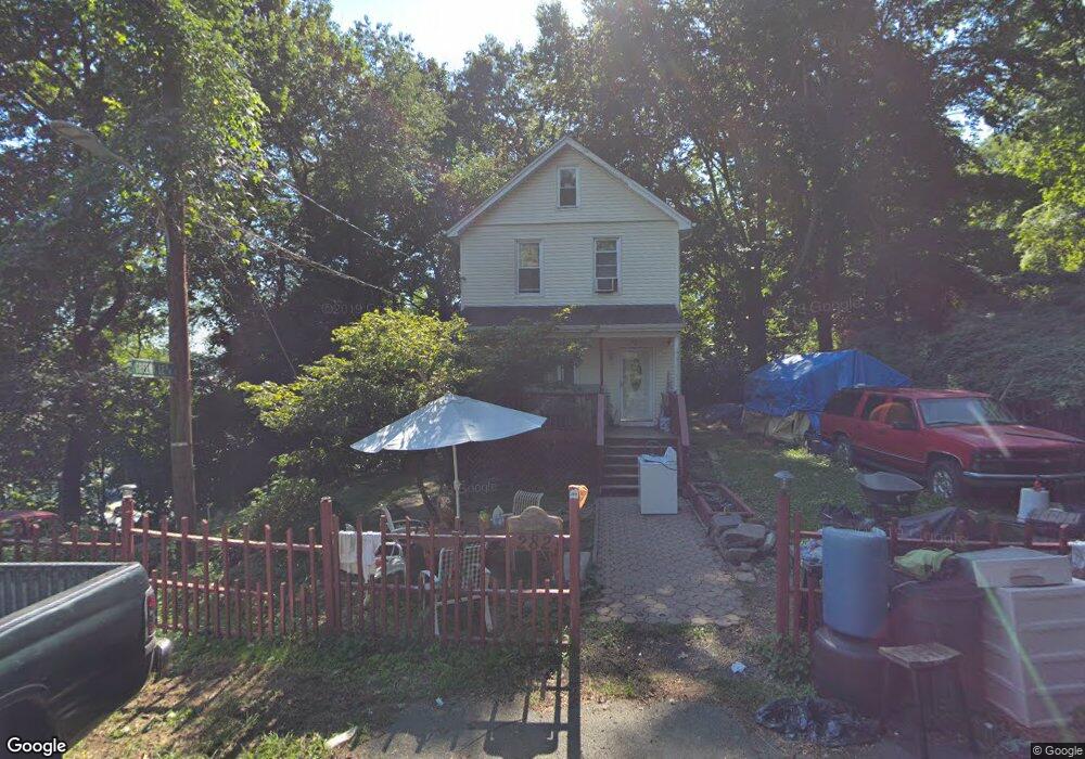 282 Greenvale Ave, Yonkers, NY 10703 - photo 1