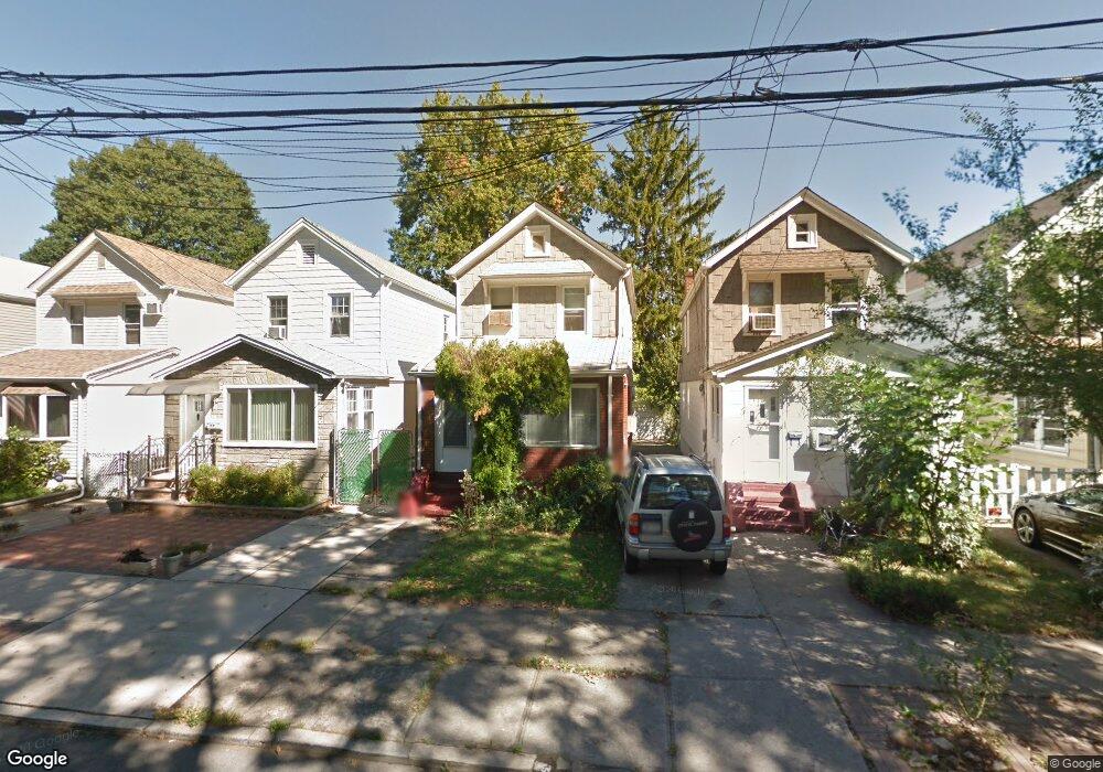 6931 Nansen St, Forest Hills, NY 11375 - photo 1