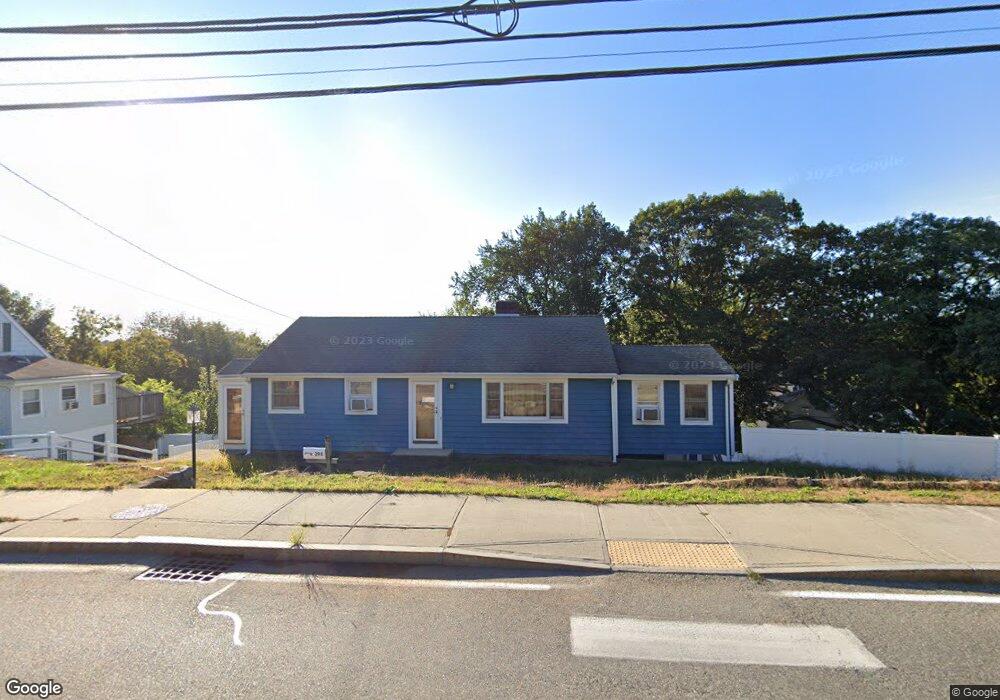 298 Forest St, Arlington, MA 02474 - photo 1