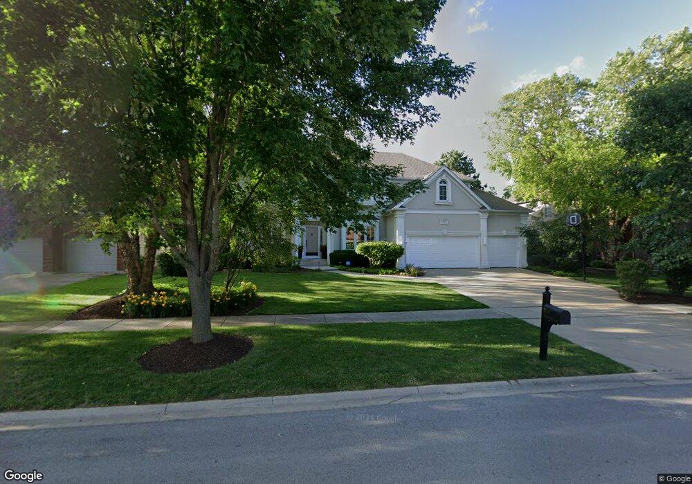 2227 Glouceston Ln, Naperville, IL 60564 - photo 1