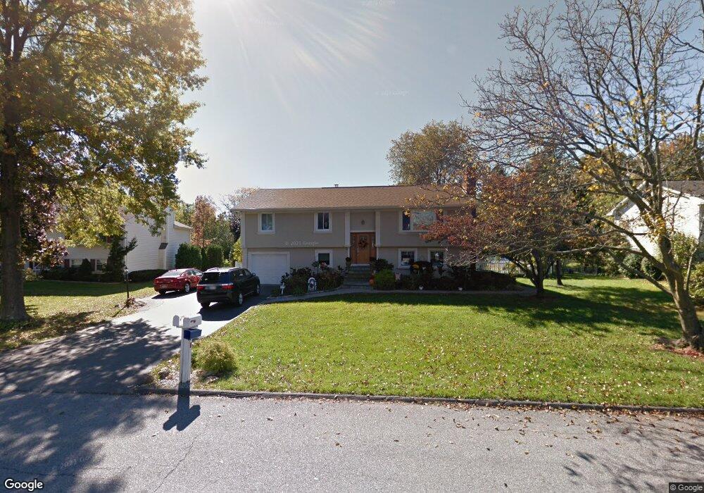 867 Salem Rd, Yorktown Heights, NY 10598 - photo 1