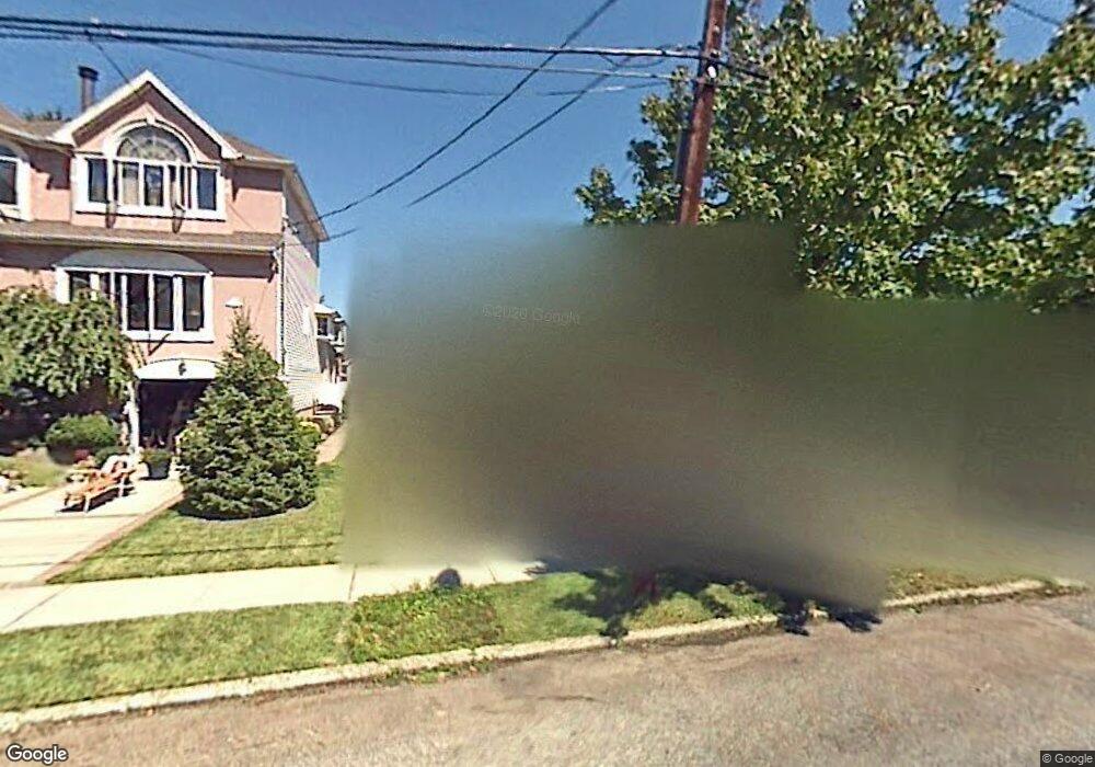 205 Currie Ave, Staten Island, NY 10306 - photo 1