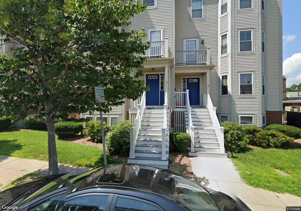 7 Iona St unit B, 7, Roslindale, MA 02131 - photo 1