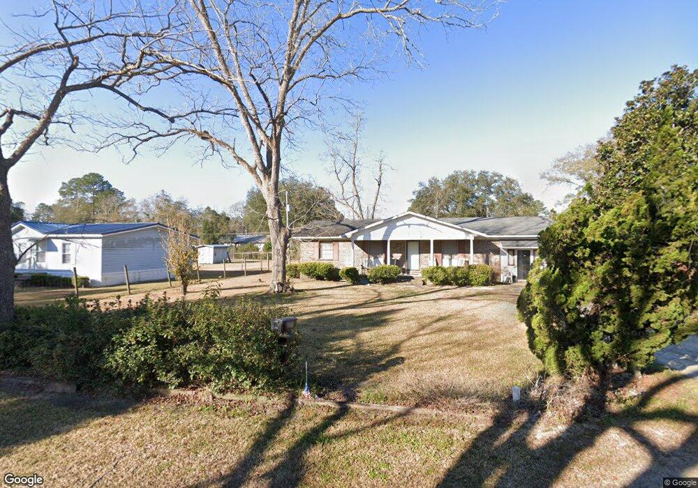 831 Chestnut St, Adel, GA 31620 - photo 1
