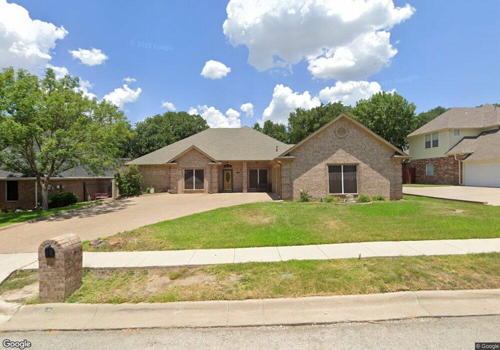 1109 Buena Vista Dr, Denton, TX 76210 - photo 1