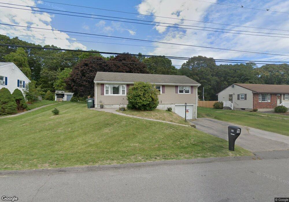 35 W Vine St, Pawcatuck, CT 06379 - photo 1