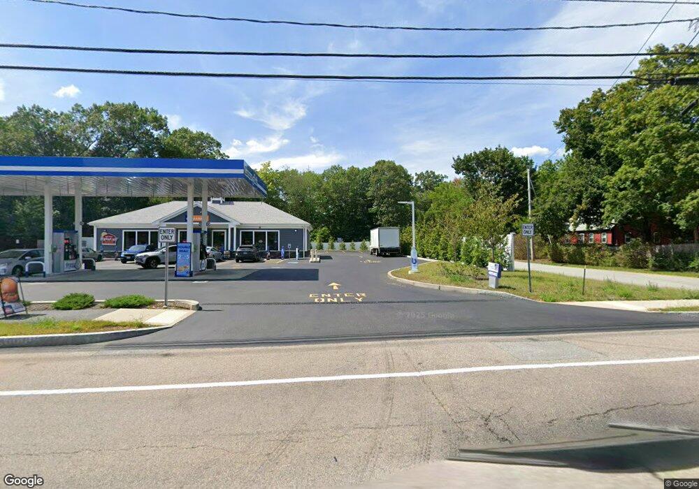 939 Newport Ave, Attleboro, MA 02703 - photo 1