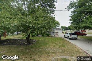 300 W Madison St, Moweaqua, IL 62550