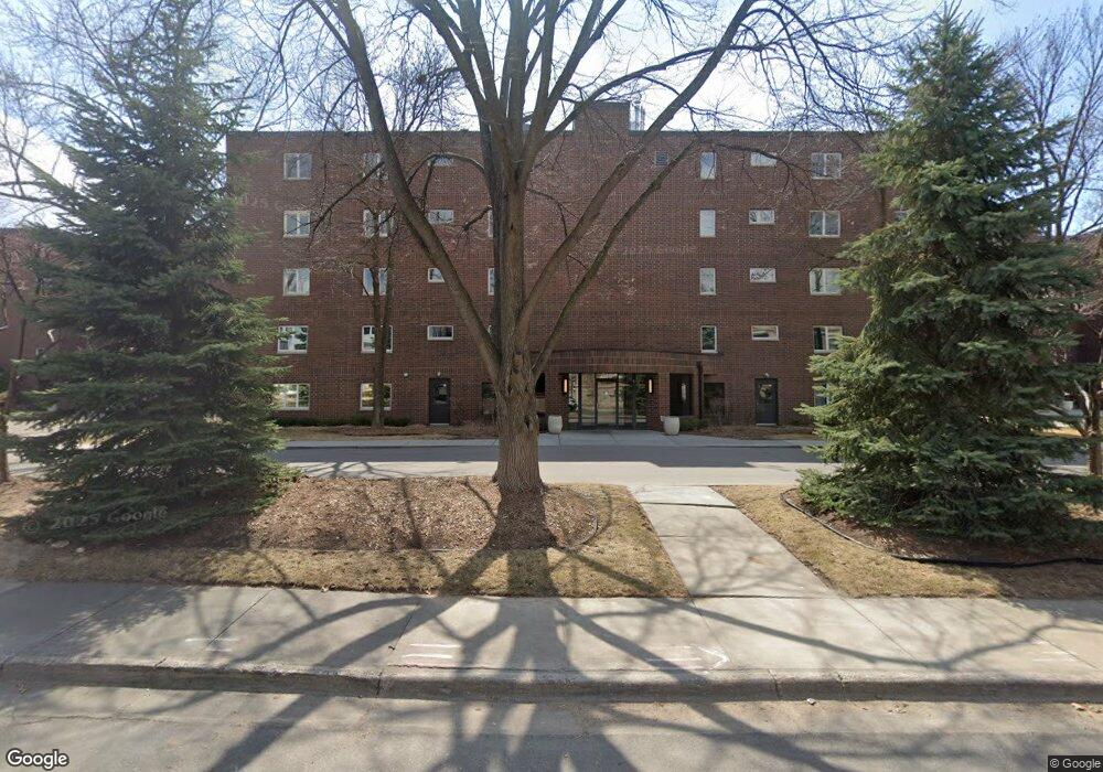 540 Indian Mound St unit 1D, Wayzata, MN 55391 - photo 1