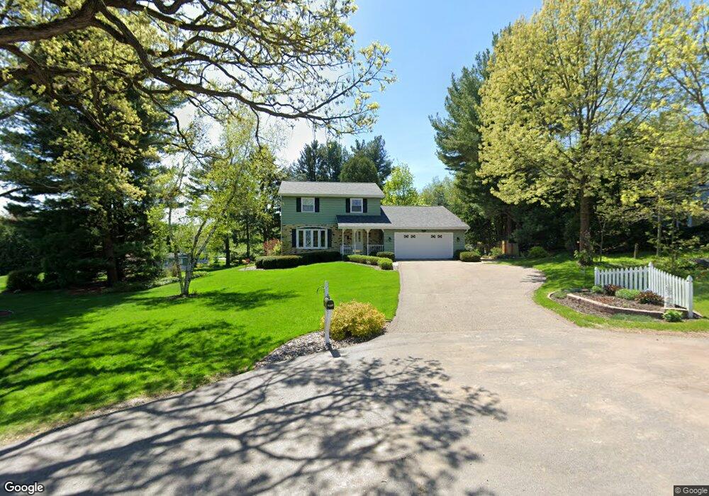 5207 Kittycrest Dr, Fitchburg, WI 53711 - photo 1