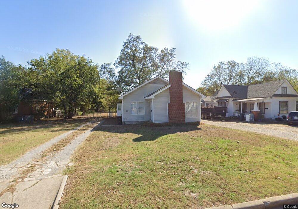 27 E Drummond St, Shawnee, OK 74801 - photo 1