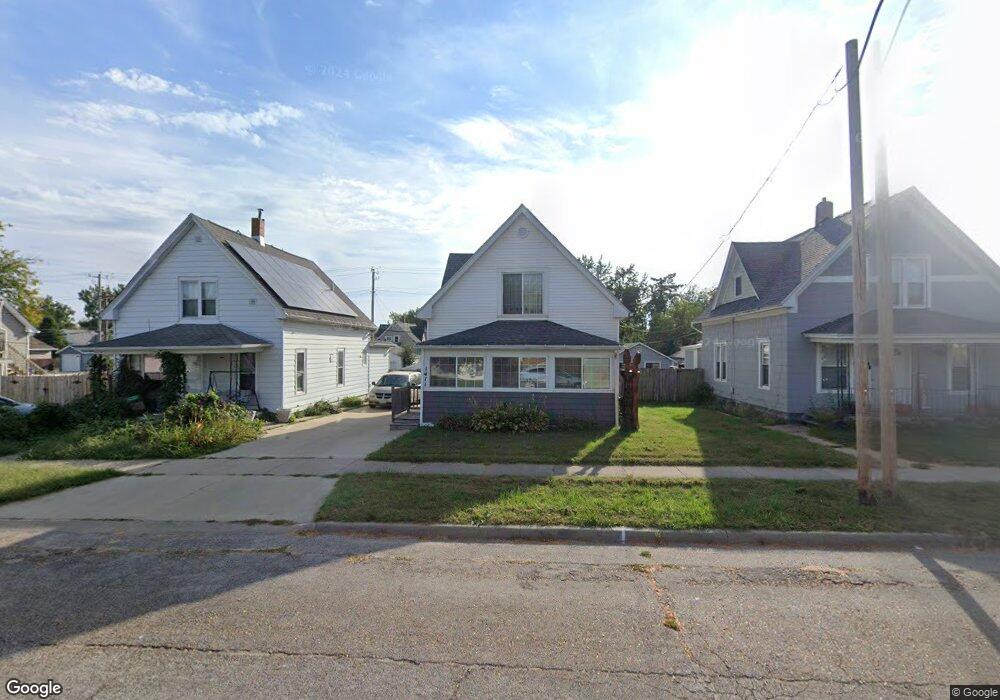 1411 K St SW, Cedar Rapids, IA 52404 - photo 1