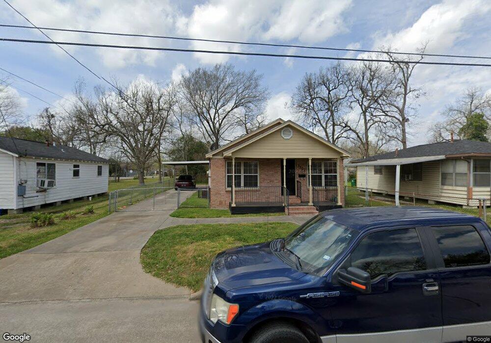 3307 Amboy St, Houston, TX 77026 - photo 1