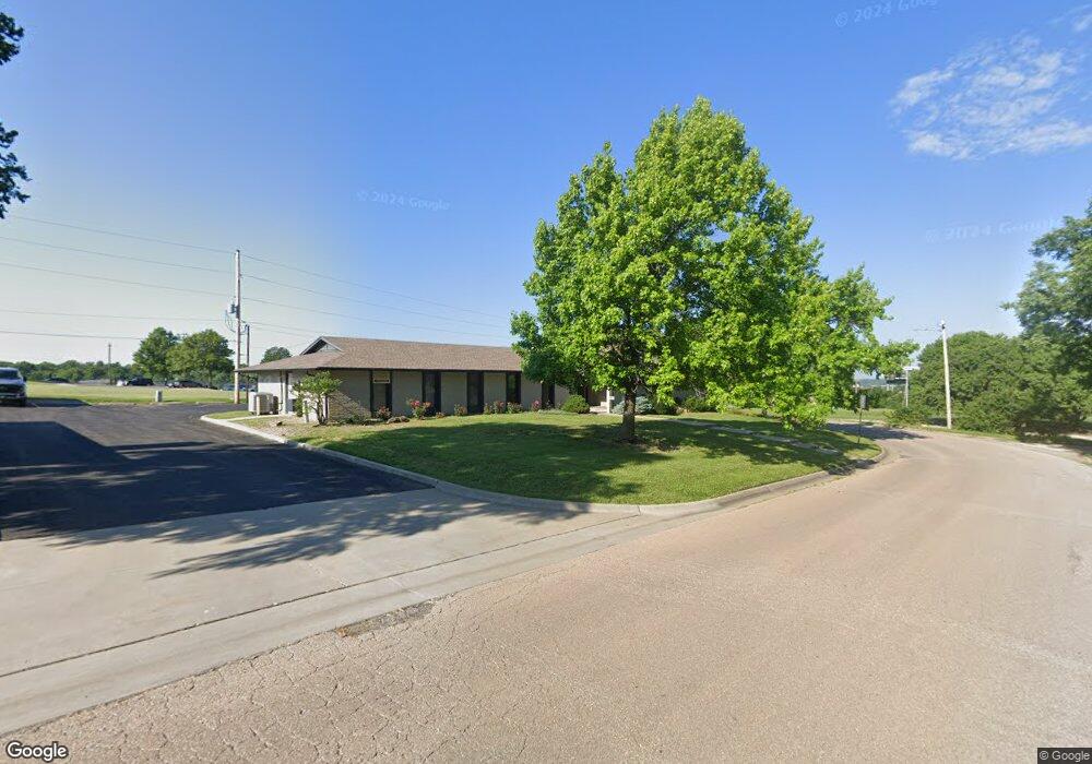 5315 SW 7th St, Topeka, KS 66606 - photo 1