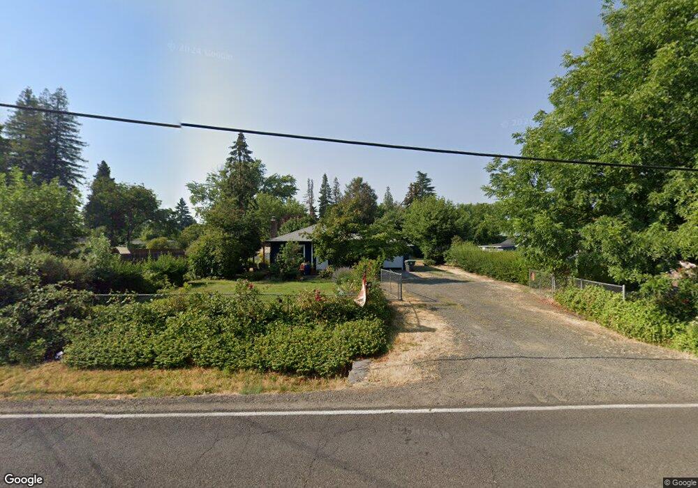 727 Beall Ln, Central Point, OR 97502 - photo 1