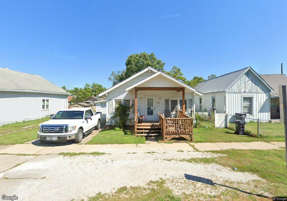 1205 Myra St, Moberly, MO 65270 - photo 1