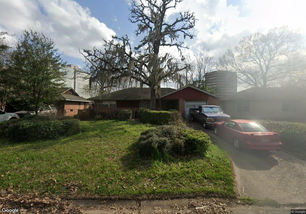 1207 W 30th St, Houston, TX 77018 - photo 1