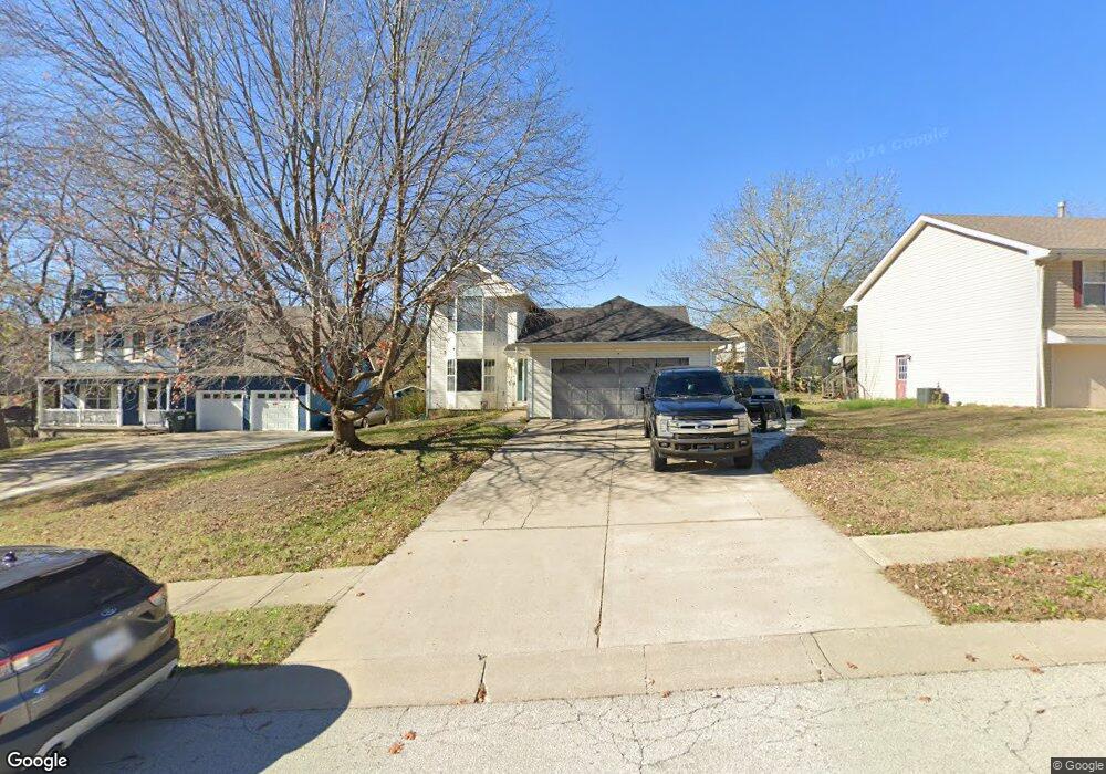 915 N 4th St, Lansing, KS 66043 - photo 1