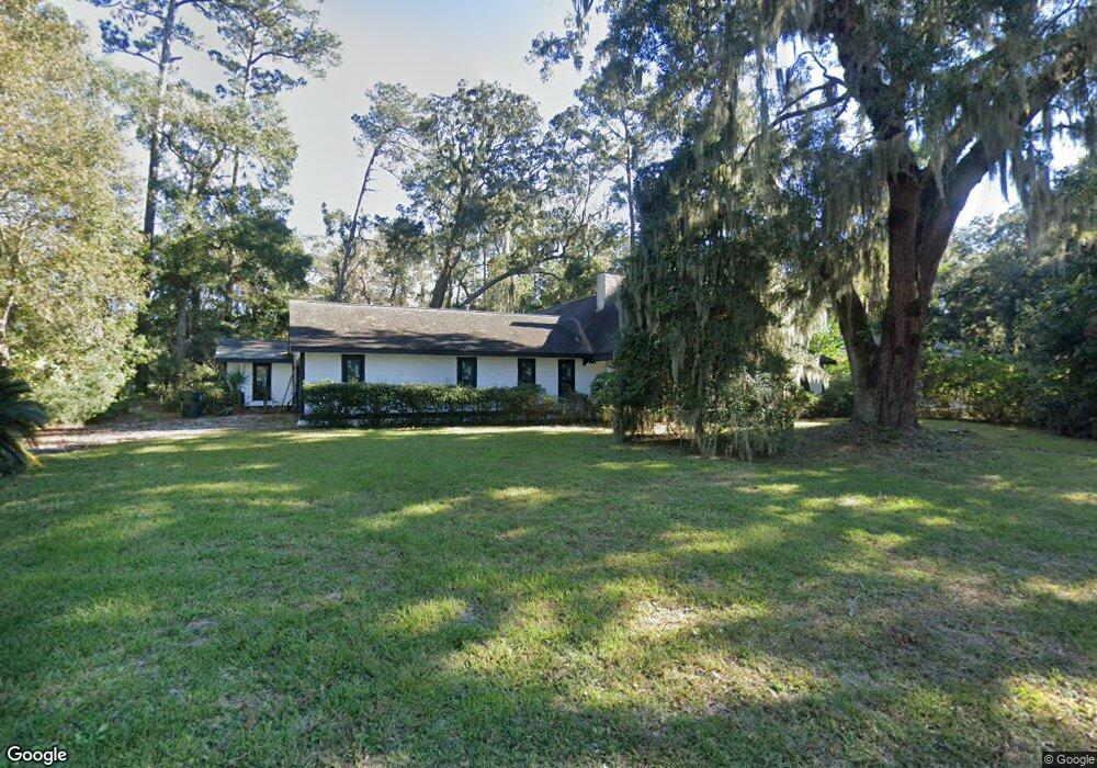 107 Dunbarton Dr, Saint Simons Island, GA 31522 - photo 1