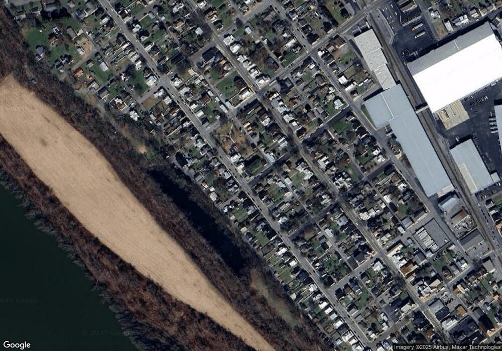 702 Elm St, Watsontown, PA 17777 - photo 1