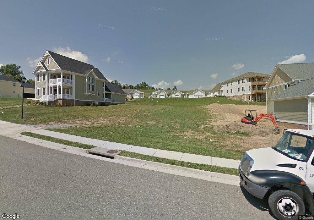 341 Windsor Dr, Fishersville, VA 22939 - photo 1