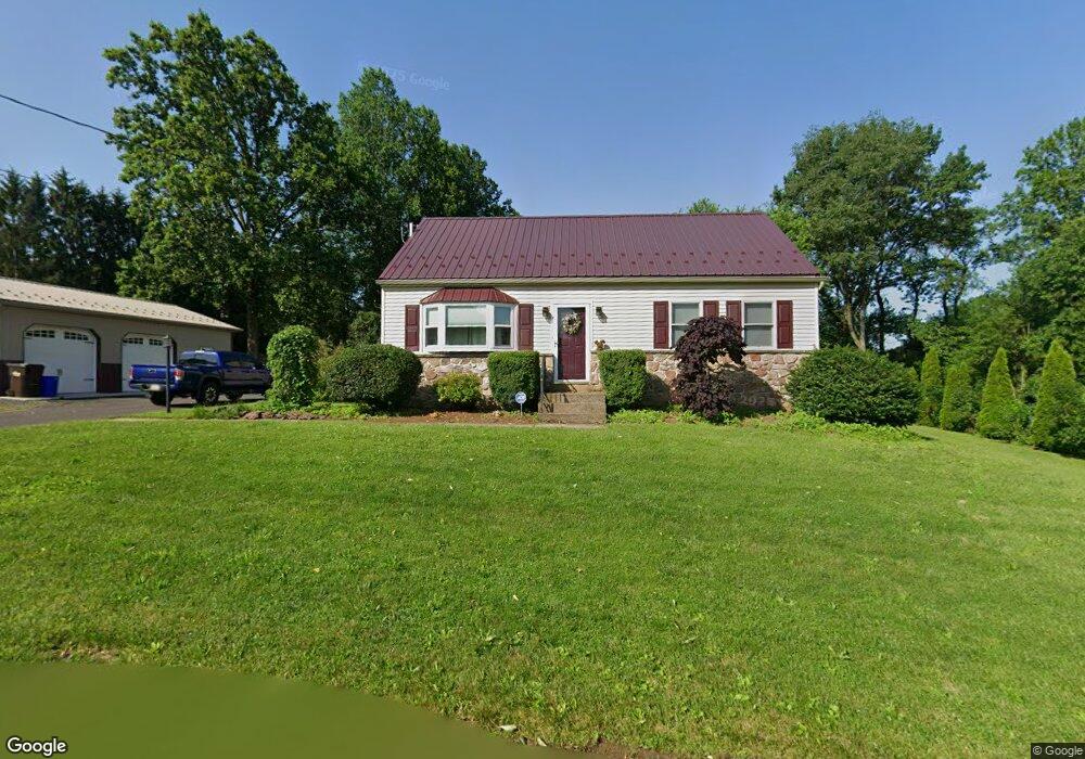 7226 Overlook Dr, Coopersburg, PA 18036 - photo 1
