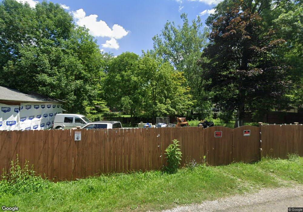 4490 Sharon Rd, Columbus, OH 43231 - photo 1