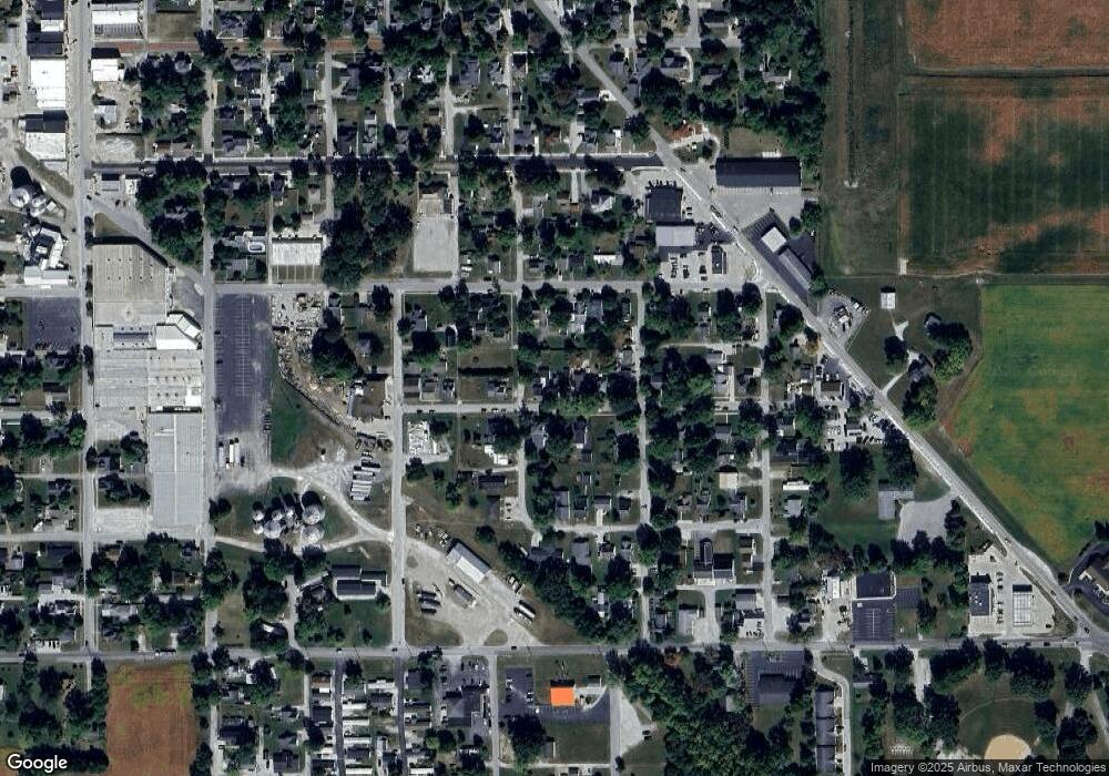 403 E 8th St, Sheridan, IN 46069 - photo 1