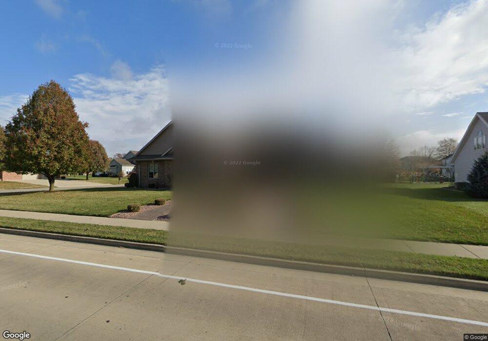 1020 N Maple St, Effingham, IL 62401 - photo 1