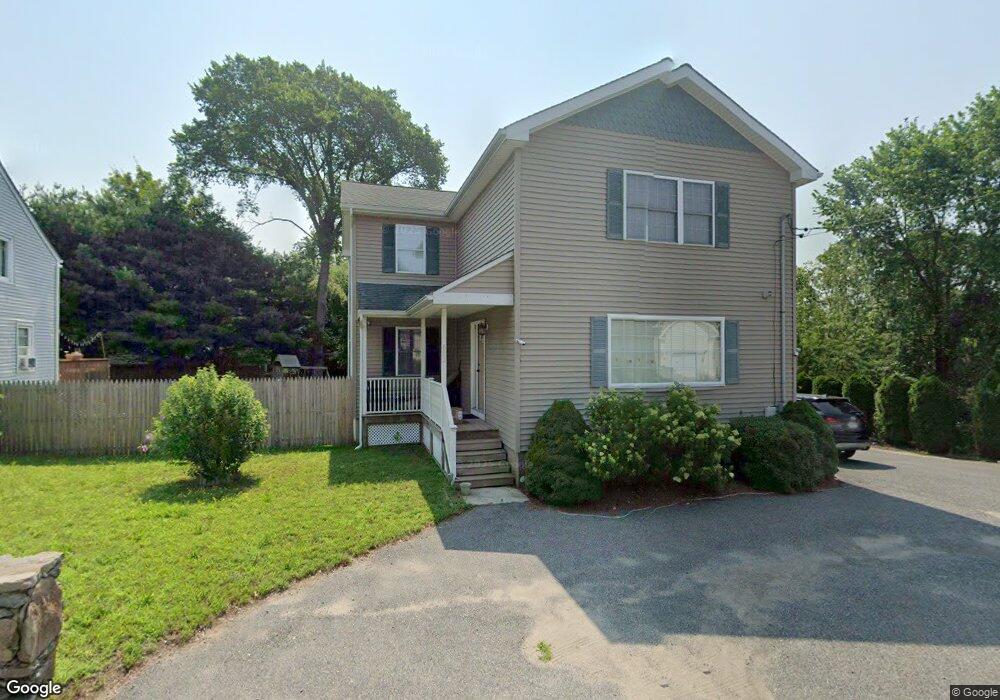 652 Lee's River Ave, Somerset, MA 02725 - photo 1