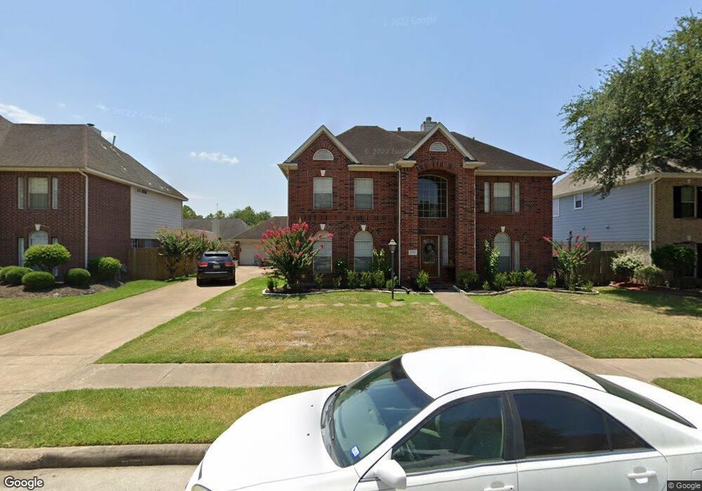 5208 Brett Dr, Pearland, TX 77584 - photo 1