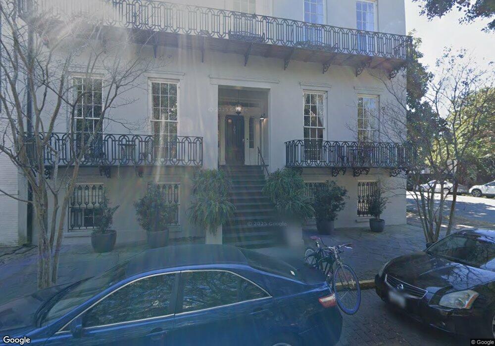 201 E Charlton St, Savannah, GA 31401 - photo 1