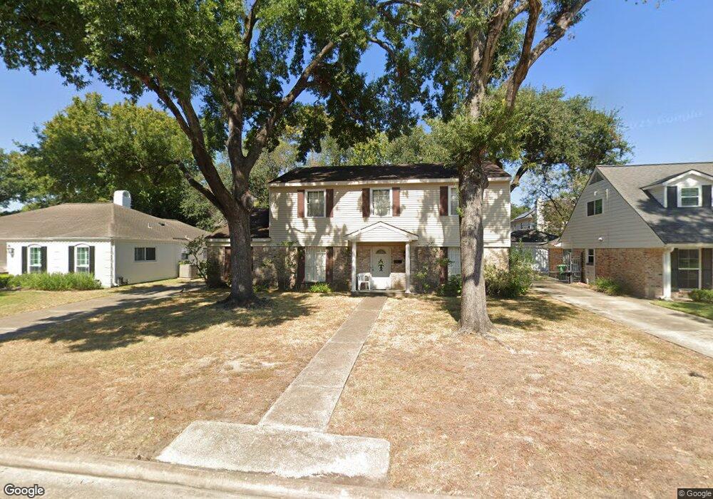 13834 Myrtlea Dr, Houston, TX 77079 - photo 1