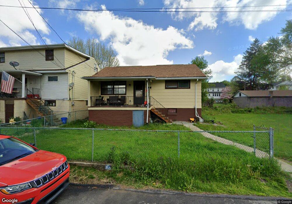 1308 W Elm St, Scranton, PA 18504 - photo 1