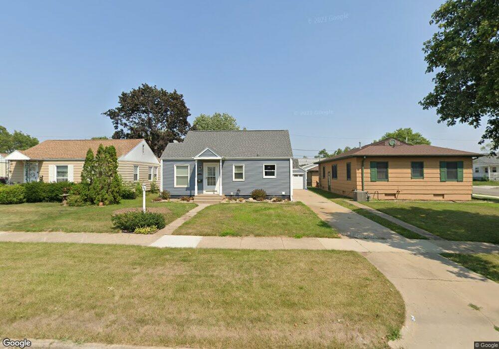 153 18th St SW, Cedar Rapids, IA 52404 - photo 1