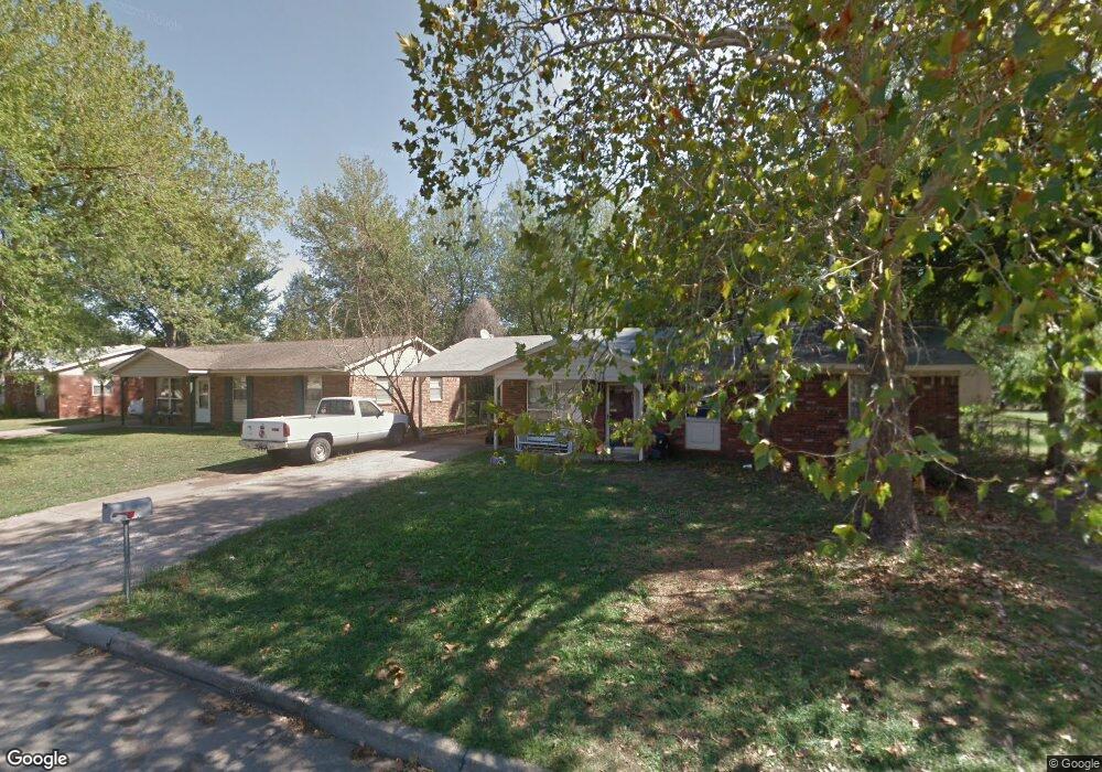 1104 S Choctaw Place, Claremore, OK 74017 - photo 1