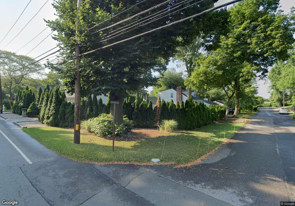 7 Catherine St, Darien, CT 06820 - photo 1