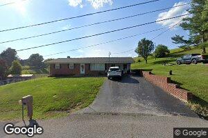 112 Crestwood Dr, Chilhowie, VA 24319