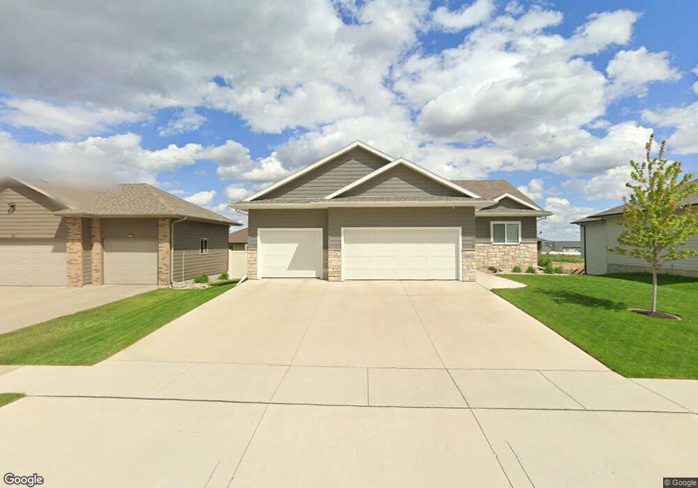 5304 S Chinook Ave, Sioux Falls, SD 57108 - photo 1