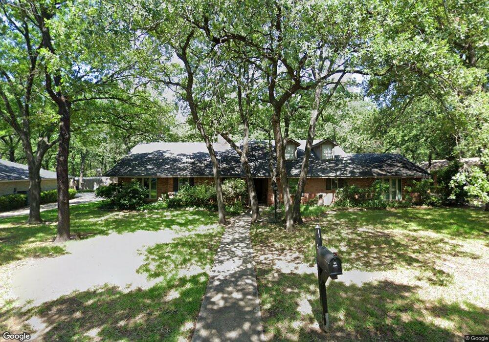 1914 Stonegate Dr, Denton, TX 76205 - photo 1